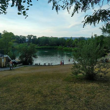 Camping Homair Domaine Des Iscles Mobil-Home Climatise ラ・ロック・ダンテロン エクステリア 写真